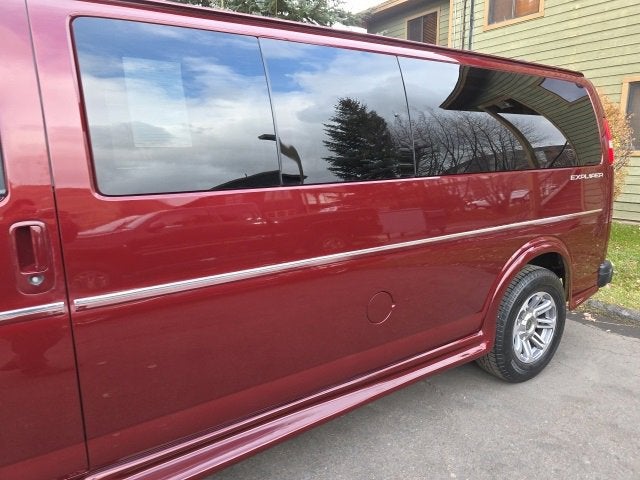 2021 Chevrolet Express Passenger 3500 1LS