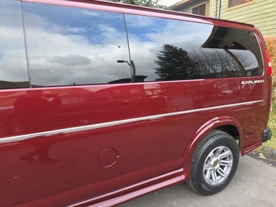 2021 Chevrolet Express Passenger 3500 1LS