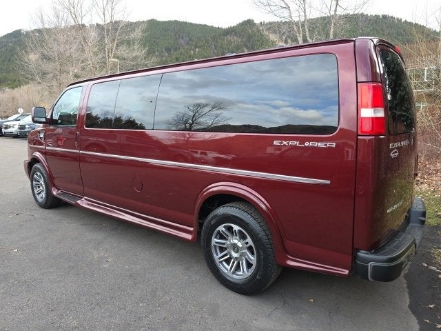 2021 Chevrolet Express Passenger 3500 1LS