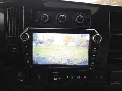 2021 Chevrolet Express Passenger 3500 1LS