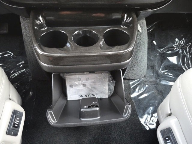 2021 Chevrolet Express Passenger 3500 1LS