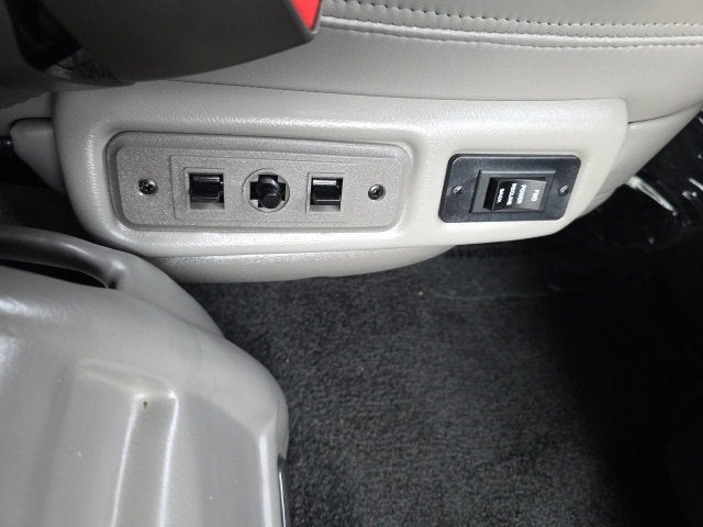 2021 Chevrolet Express Passenger 3500 1LS