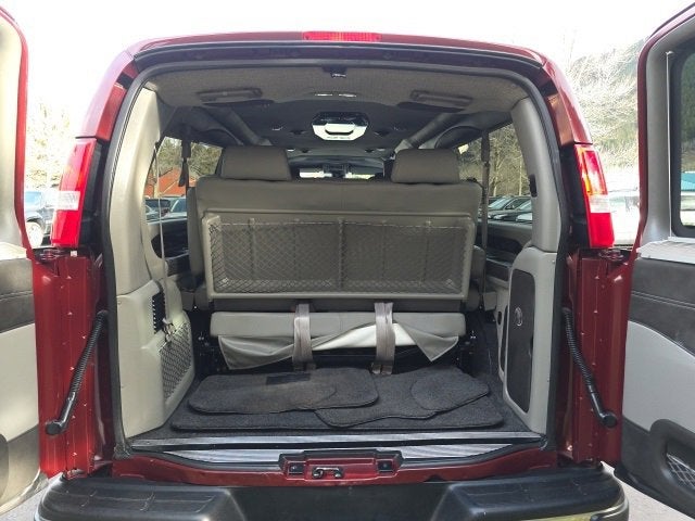 2021 Chevrolet Express Passenger 3500 1LS