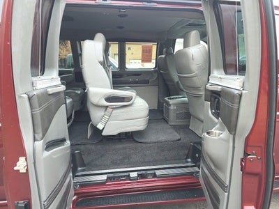2021 Chevrolet Express Passenger 3500 1LS
