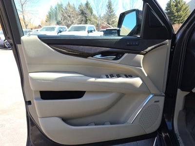 2018 Cadillac Escalade Luxury