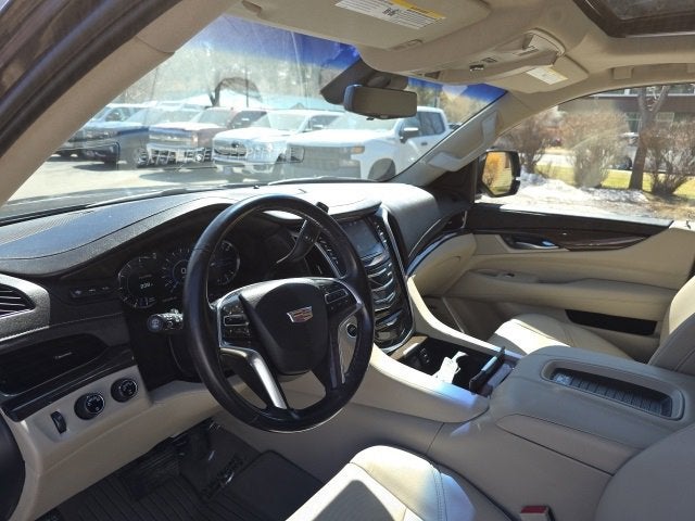 2018 Cadillac Escalade Luxury