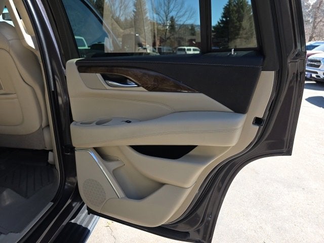 2018 Cadillac Escalade Luxury