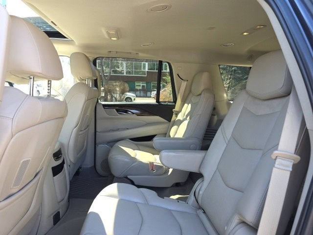 2018 Cadillac Escalade Luxury