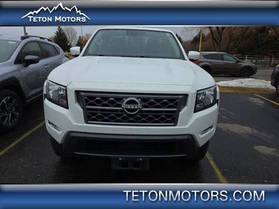 2023 Nissan Frontier SV