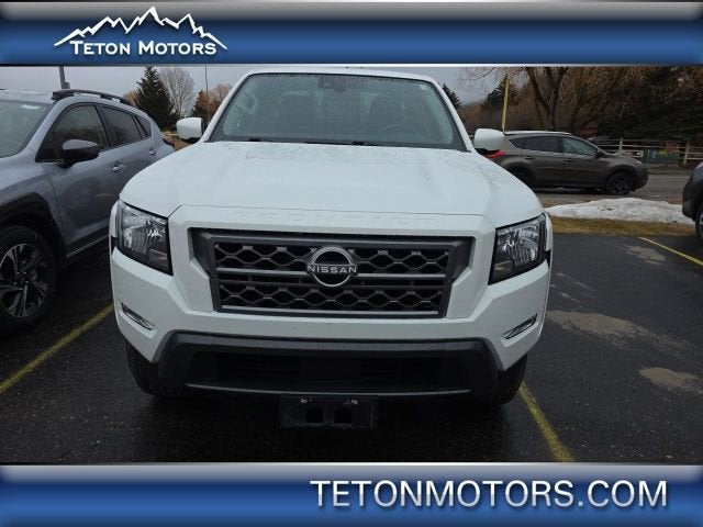 2023 Nissan Frontier SV