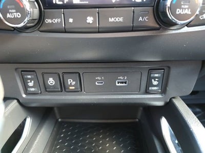 2023 Nissan Frontier SV