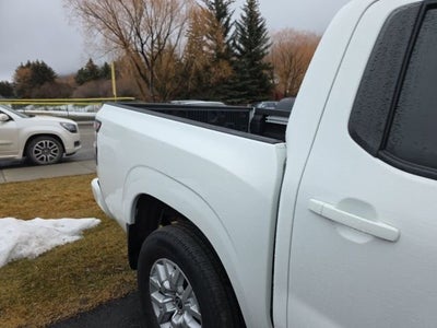 2023 Nissan Frontier SV