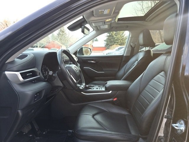 2024 Toyota Highlander LE