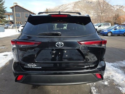 2024 Toyota Highlander LE