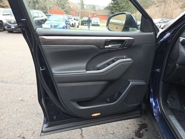 2023 Toyota Highlander Hybrid Limited