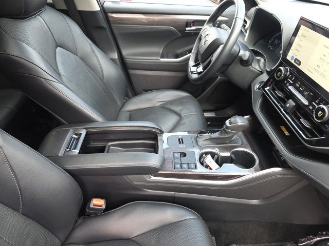 2023 Toyota Highlander Hybrid Limited