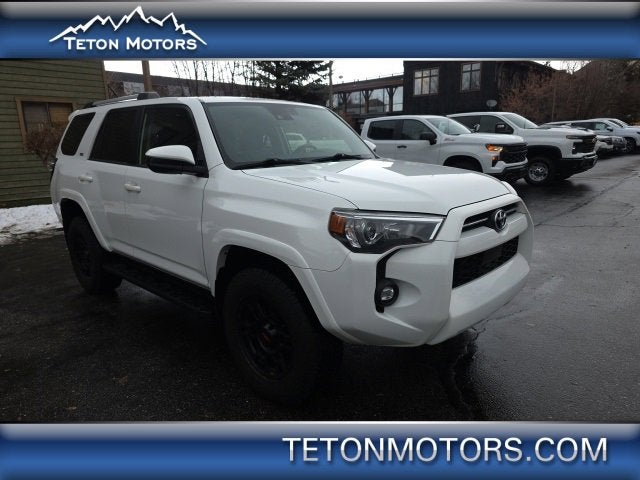 2022 Toyota 4Runner SR5