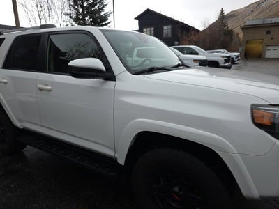 2022 Toyota 4Runner SR5