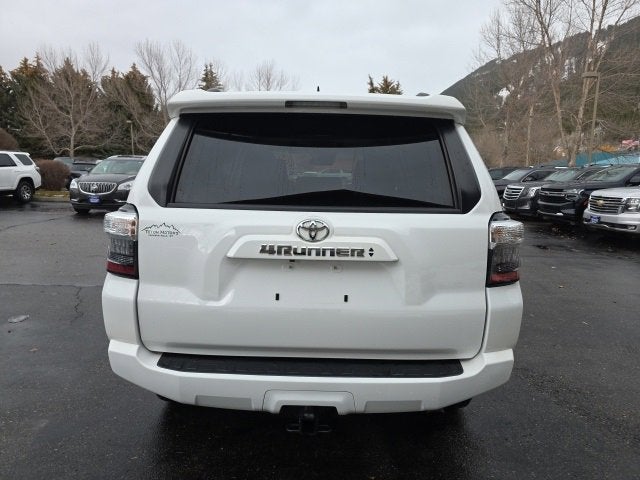 2022 Toyota 4Runner SR5