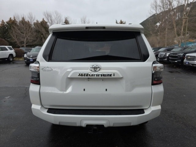 2022 Toyota 4Runner SR5