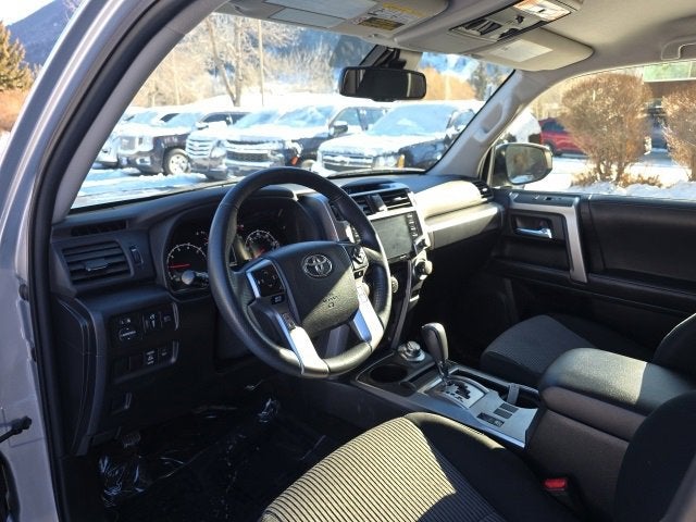 2024 Toyota 4Runner SR5