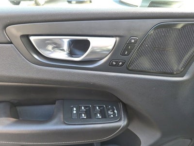 2021 Volvo XC60 Inscription Expression