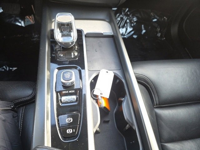 2021 Volvo XC60 Inscription Expression