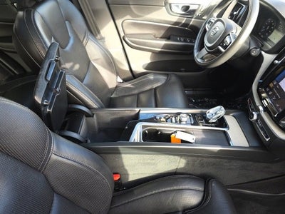 2021 Volvo XC60 Inscription Expression